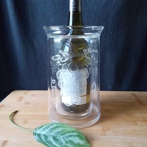 VTG PRODYNE ACRYLIC ICELESS WINE COOLER Double Wall w/ Embossed Grapevine Design